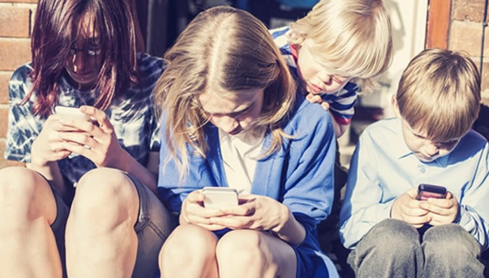 Trẻ em nghiện điện thoại di động, nguyên nhân và tác hại? - Chọn mua điện thoại